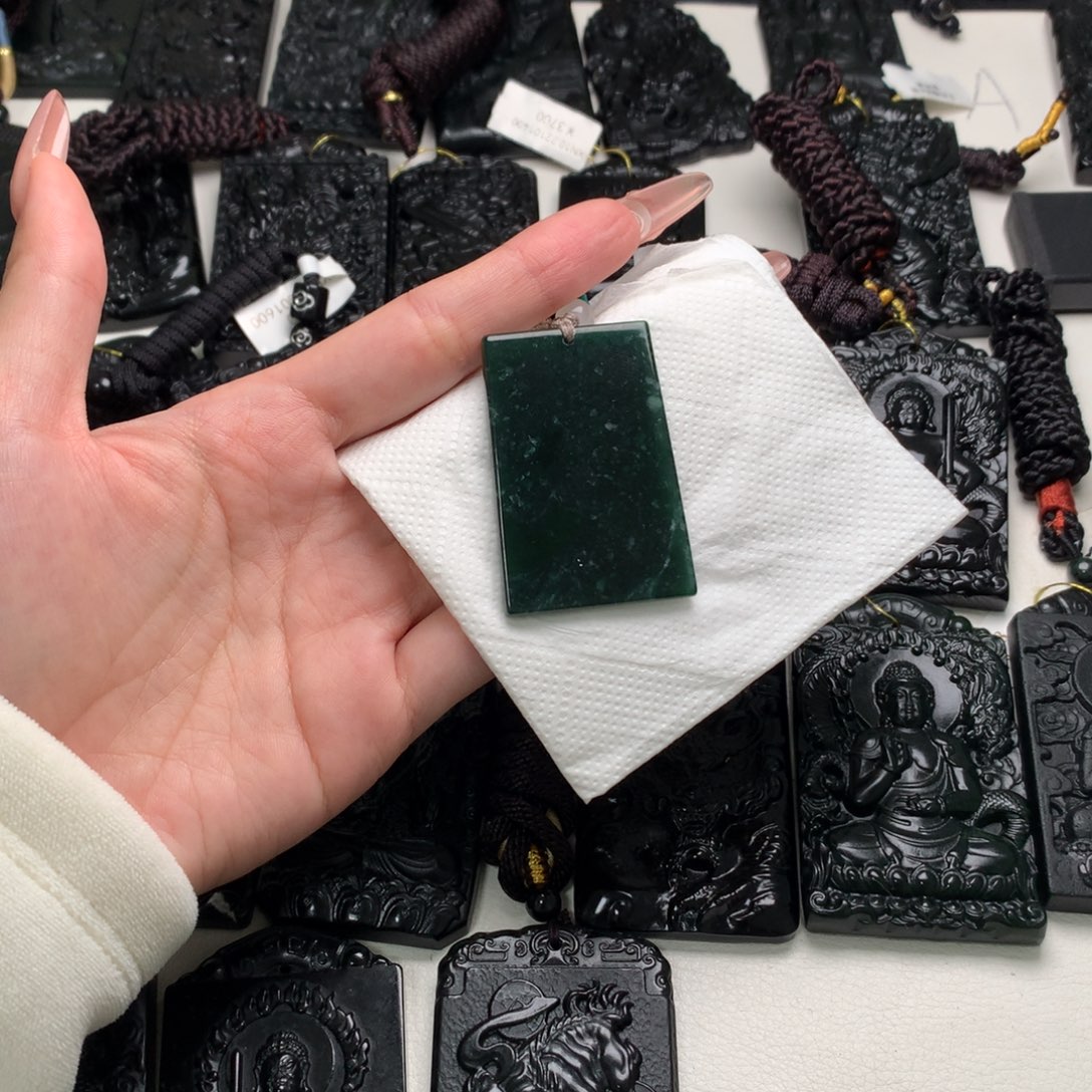 翡翠未镶嵌挂件天然a货钢琴黑挂件