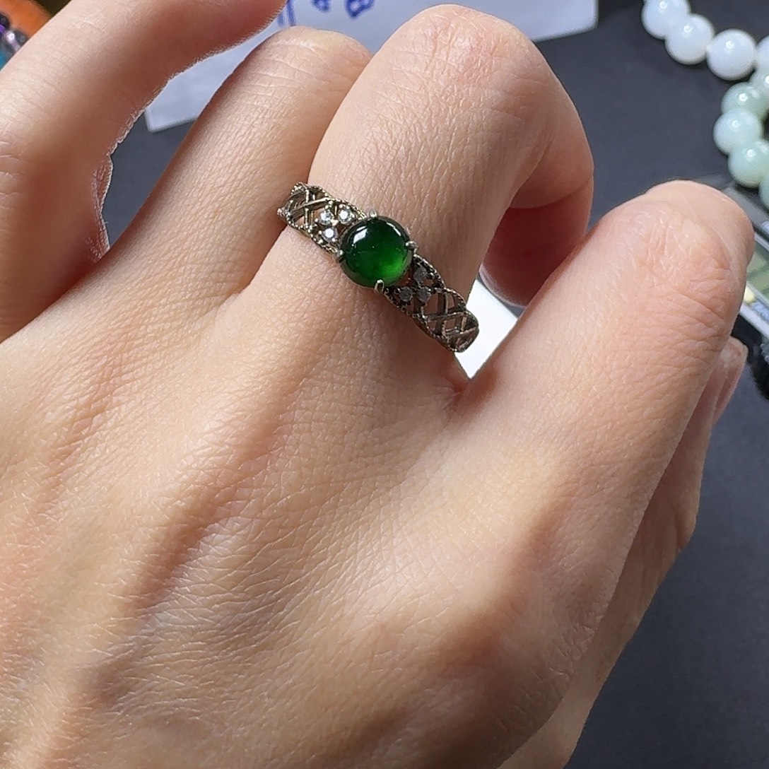 定制翡翠未镶嵌翡翠