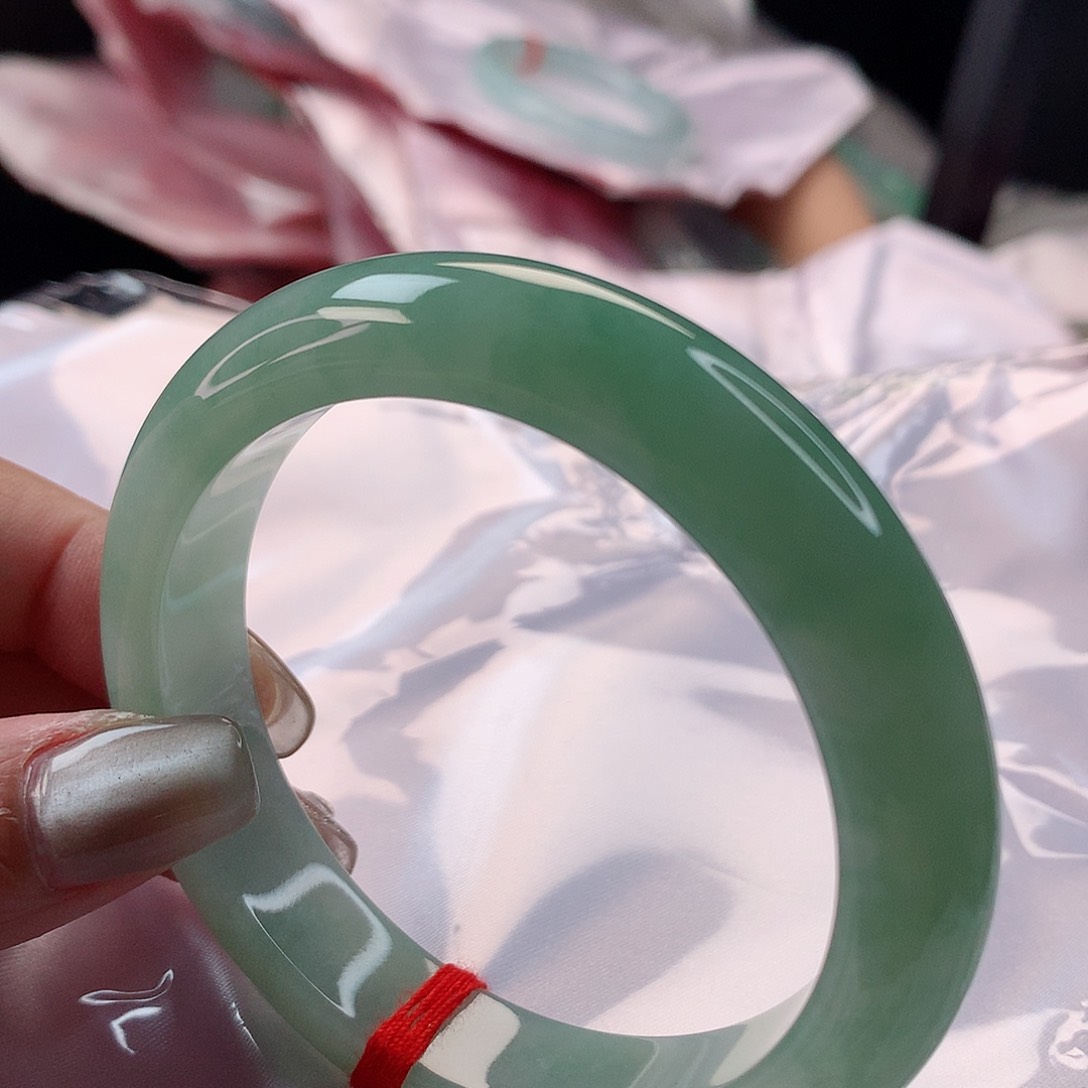 翡翠手镯未镶嵌58 翡翠手镯
