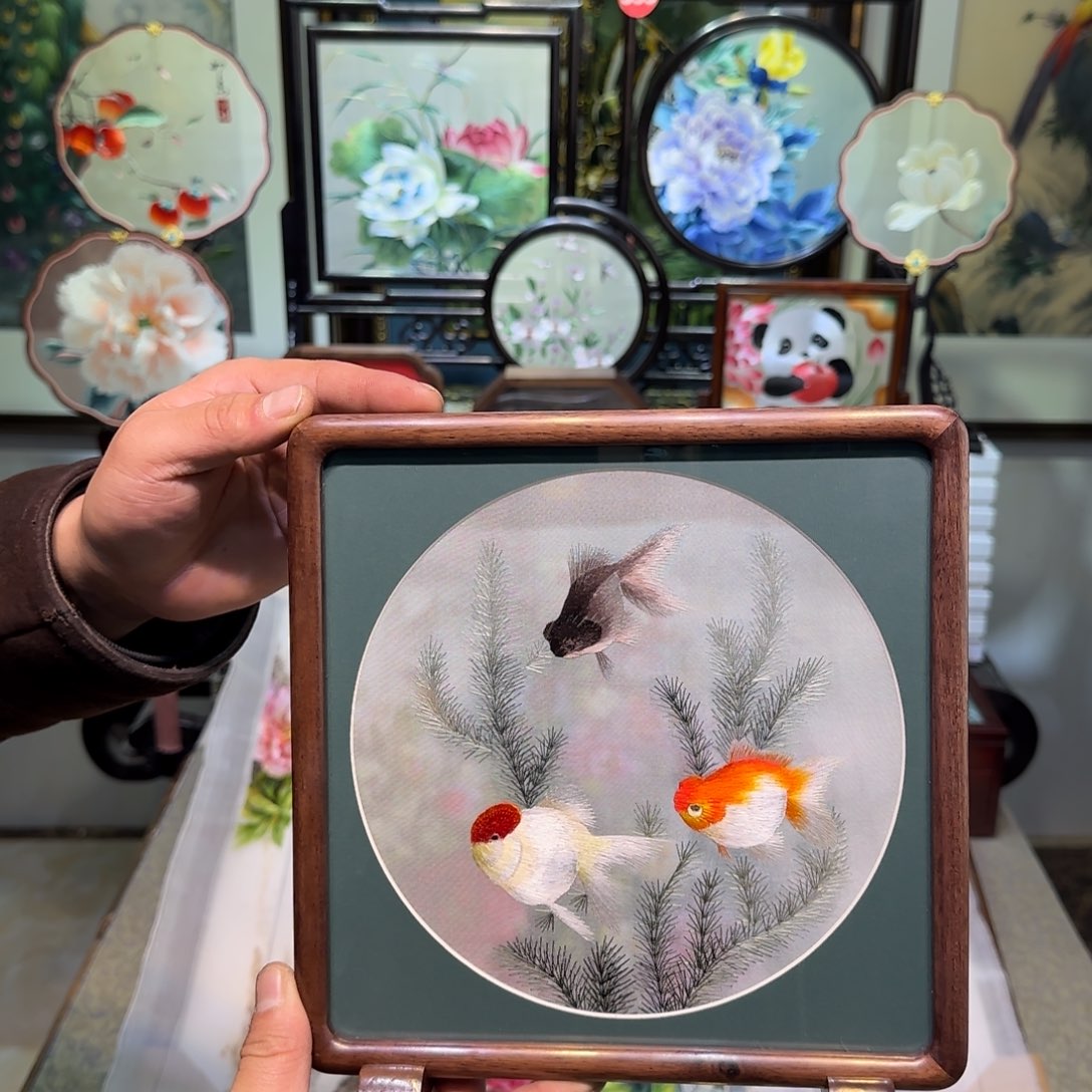 刺绣刺绣工艺精湛