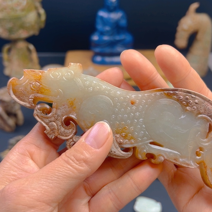 小***李和田玉（糖玉）未镶嵌颈饰