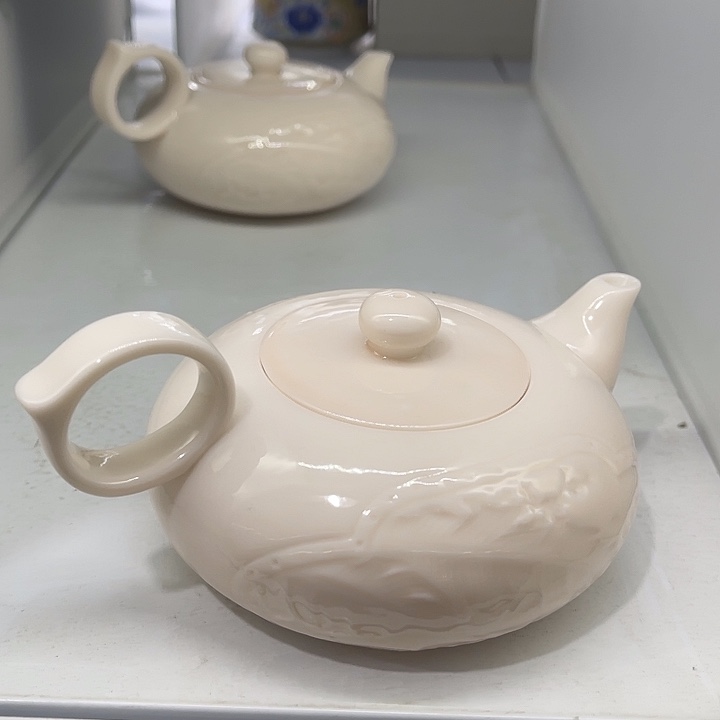 福利待遇多多哦哦哦哦