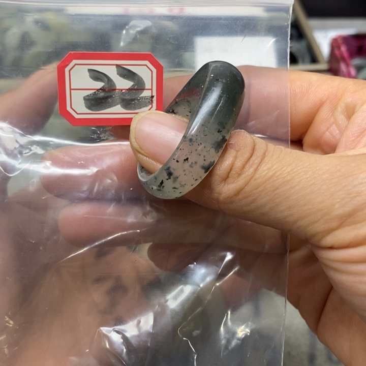 蛇纹石玉未镶嵌戒指?****～