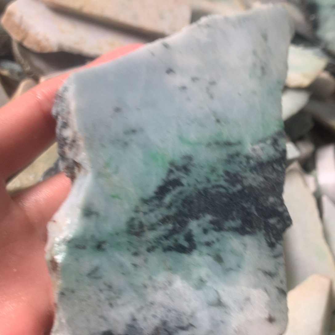 翡翠颈饰未镶嵌缅甸翡翠