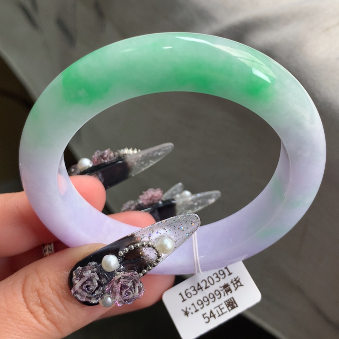 翡翠手镯未镶嵌春彩正圈