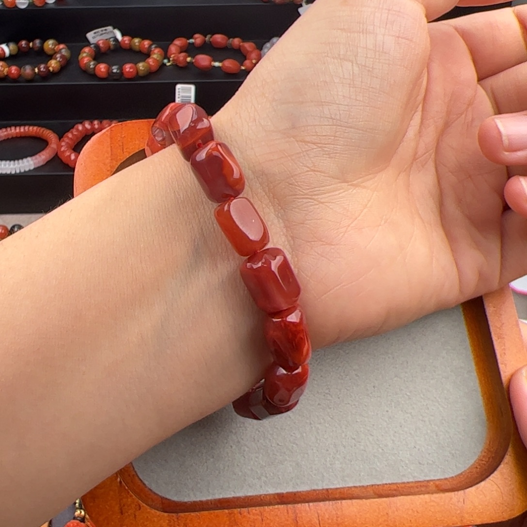 南红玛瑙（牛血火焰随型手串8-9）未镶嵌