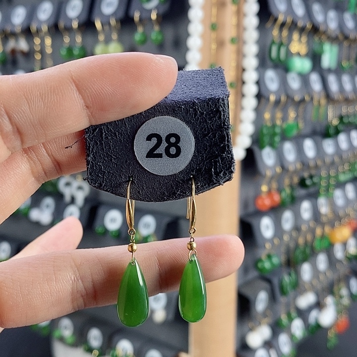 和田玉18K金镶嵌耳饰