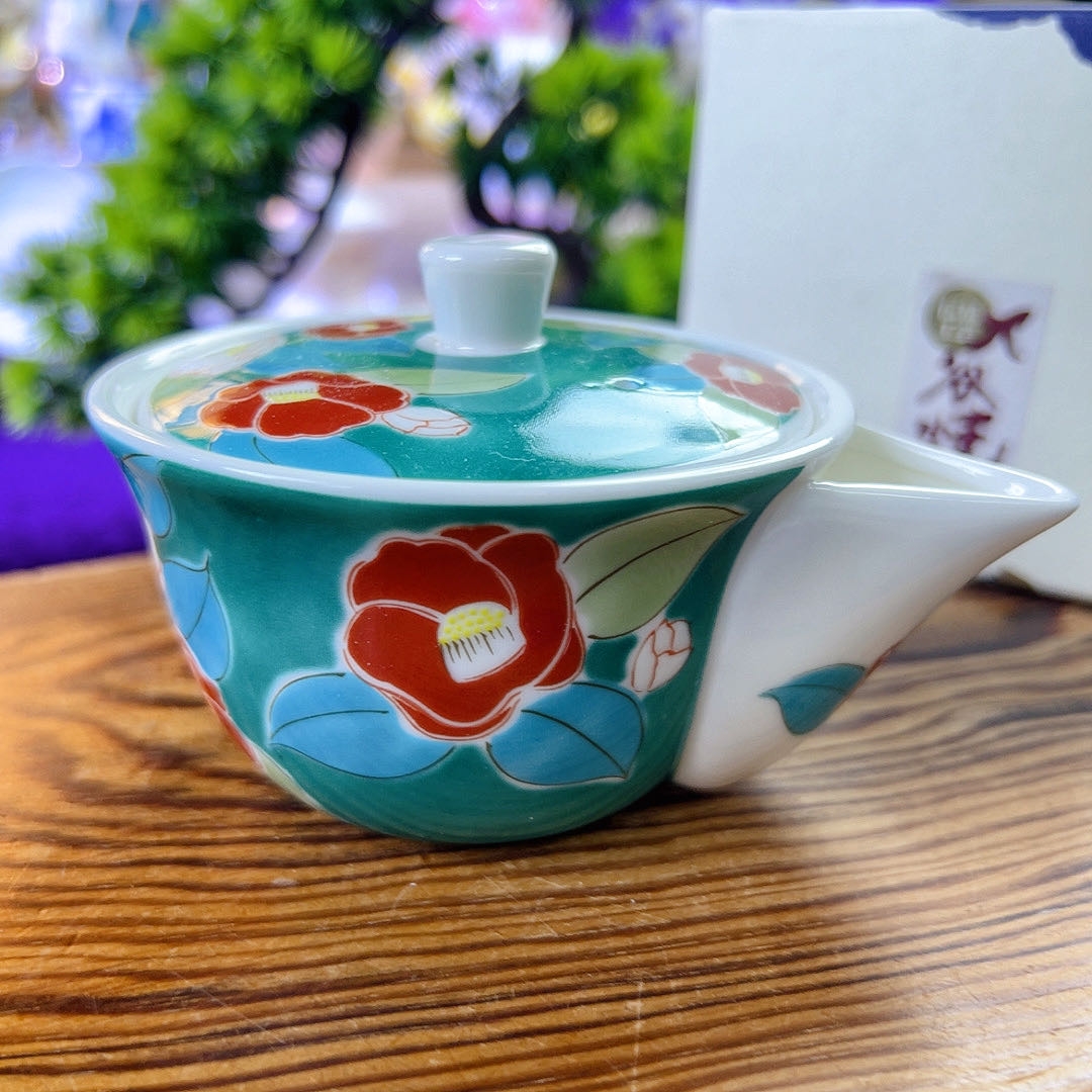 精品瓷器日本九谷烧手工满彩交趾釉山茶花宝瓶