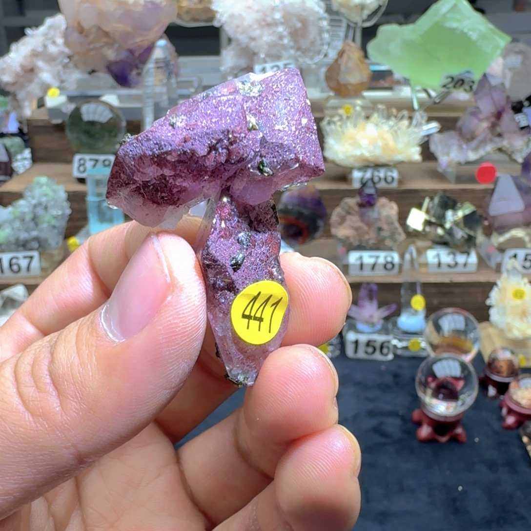 水晶未镶嵌珠宝半成品四川花园水晶