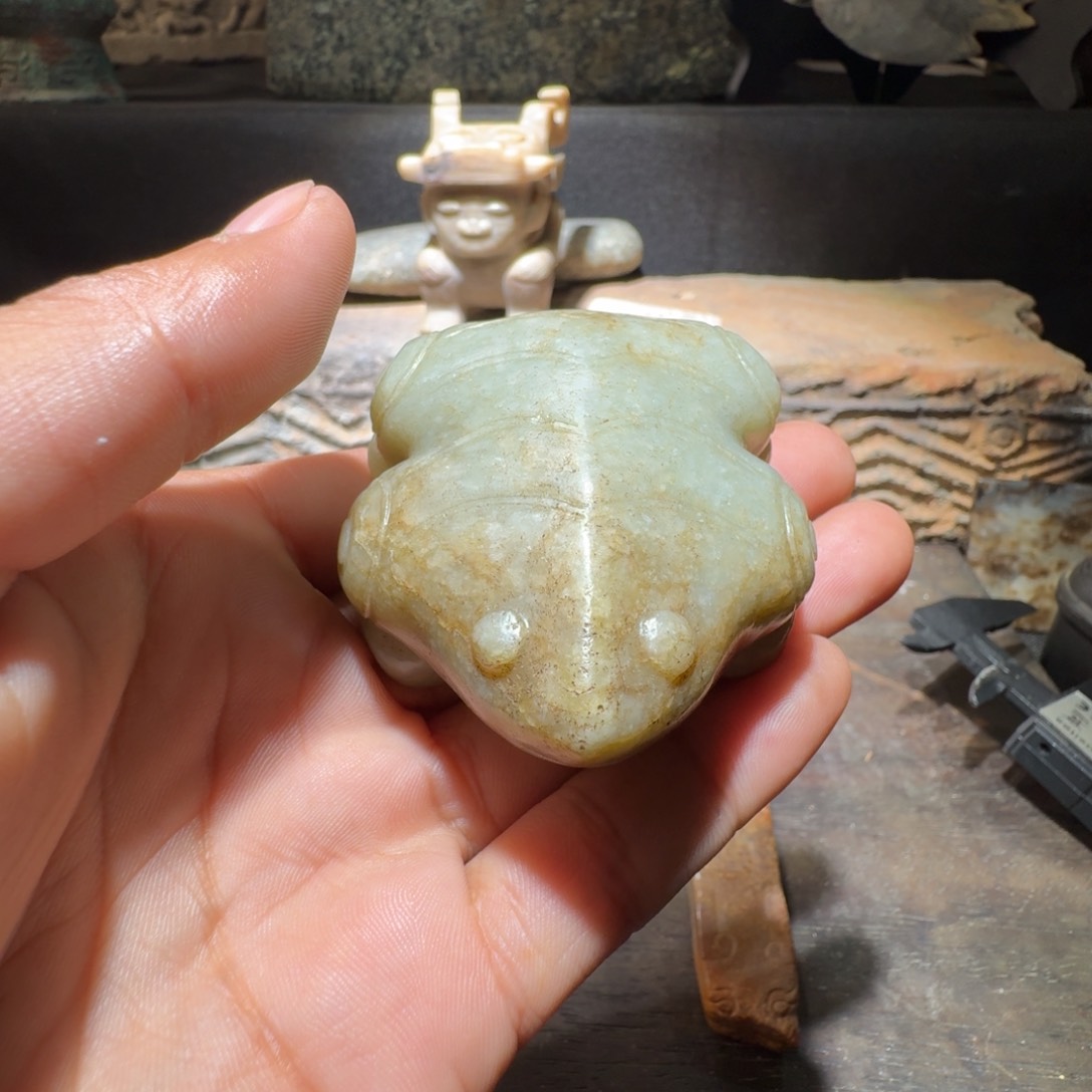 和田玉（糖玉）颈饰未镶嵌珍**…