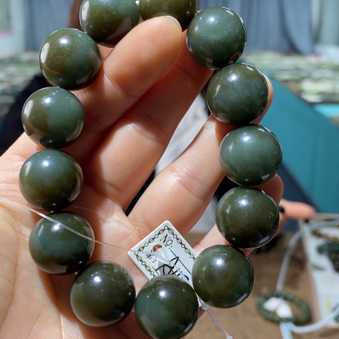 和田玉未镶嵌手链18