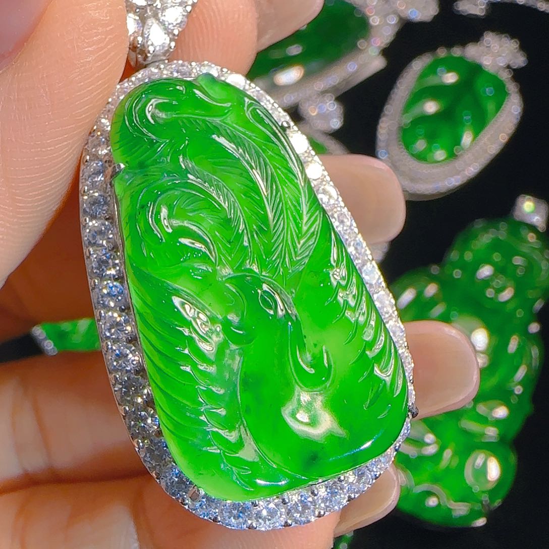 翡翠吊坠(赠链)银S925镶嵌