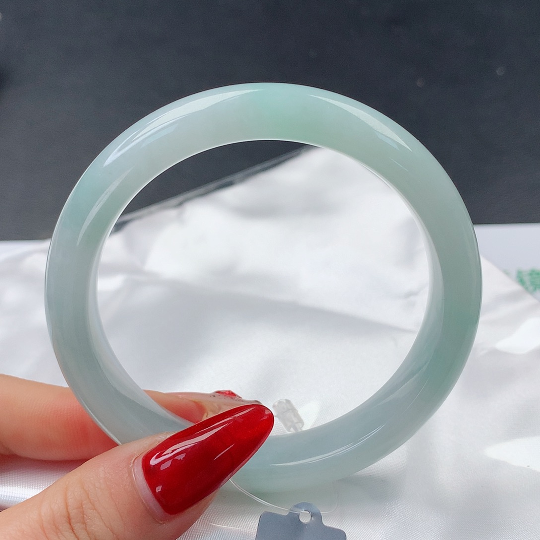 翡翠手镯未镶嵌47正58.6