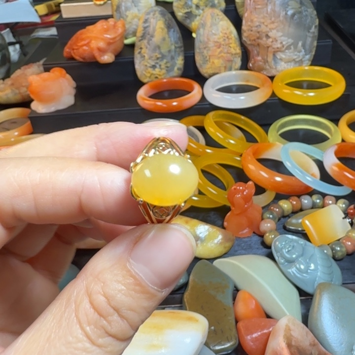 野***^石英质玉合金颈饰