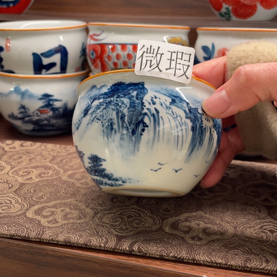 微瑕纯手绘釉下彩