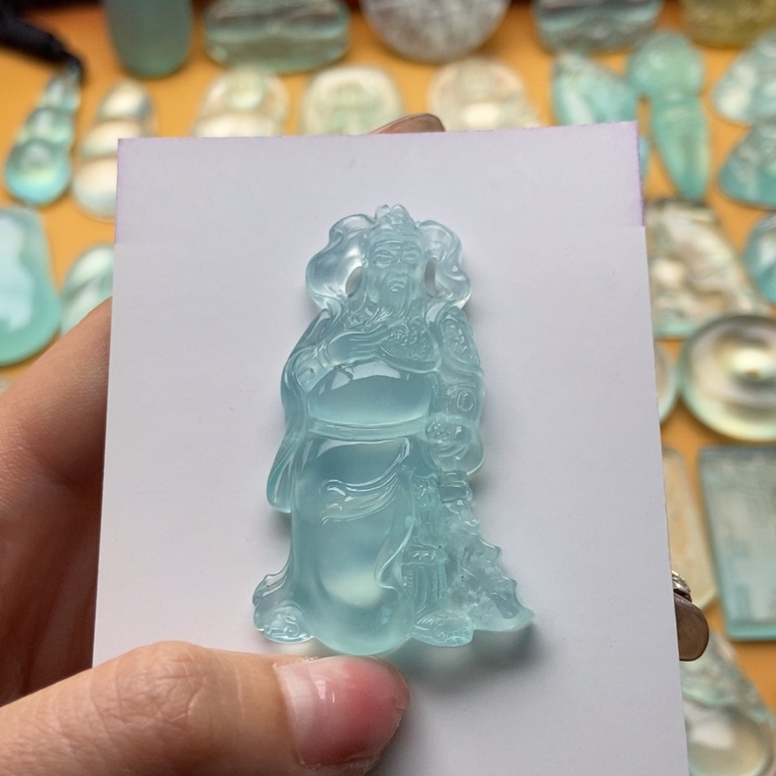 蛇纹石玉吊坠(不含链)未镶嵌关公