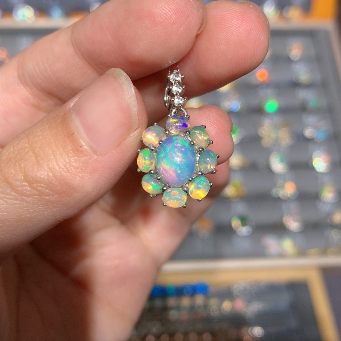 银S925镶嵌欧泊欧泊吊坠y