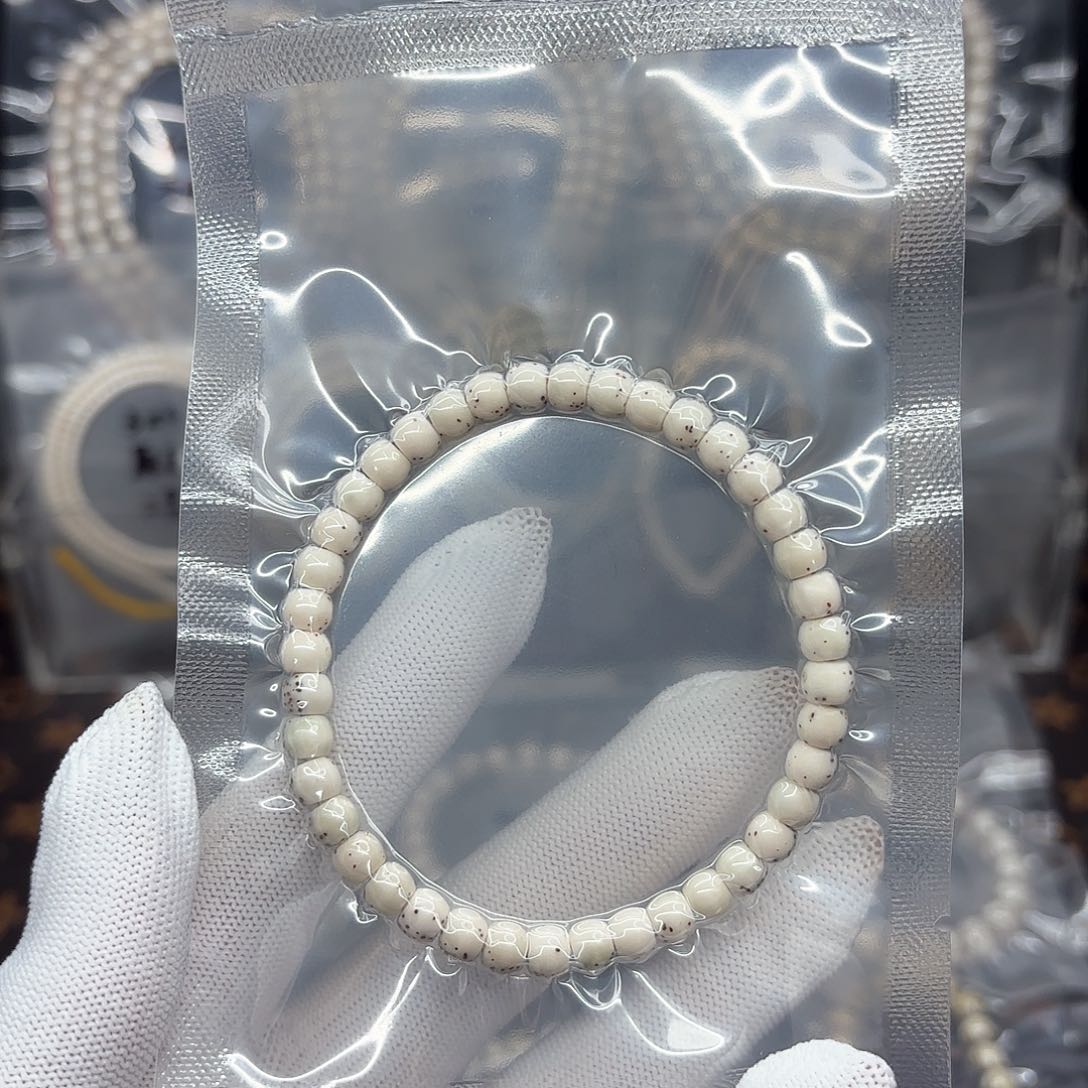 星月菩提吊坠5x6石玉正月贯通