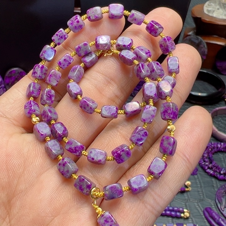 苏纪石（舒俱来）项链18K金镶嵌