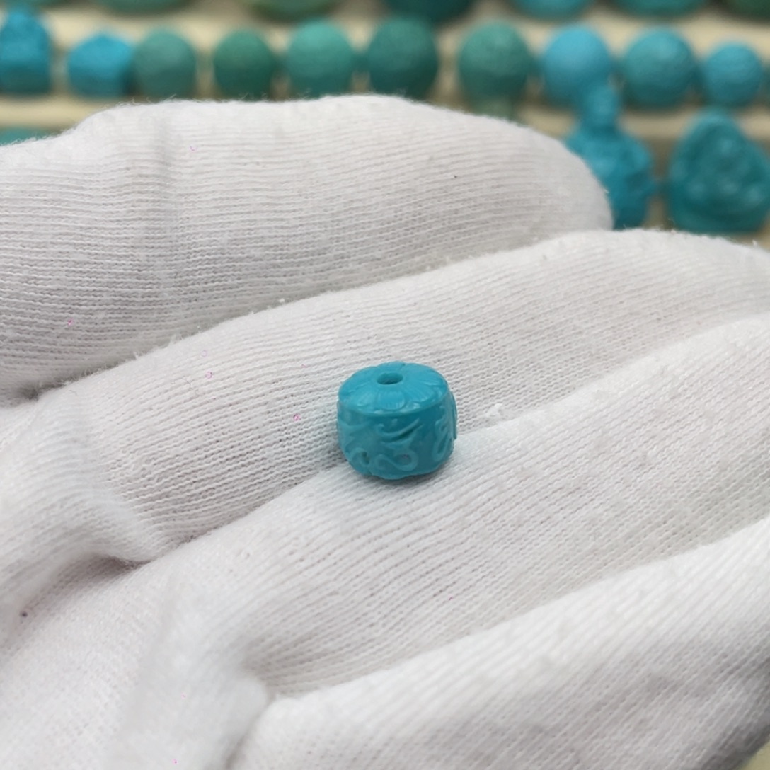 绿松石未镶嵌颈饰卡9.8-7