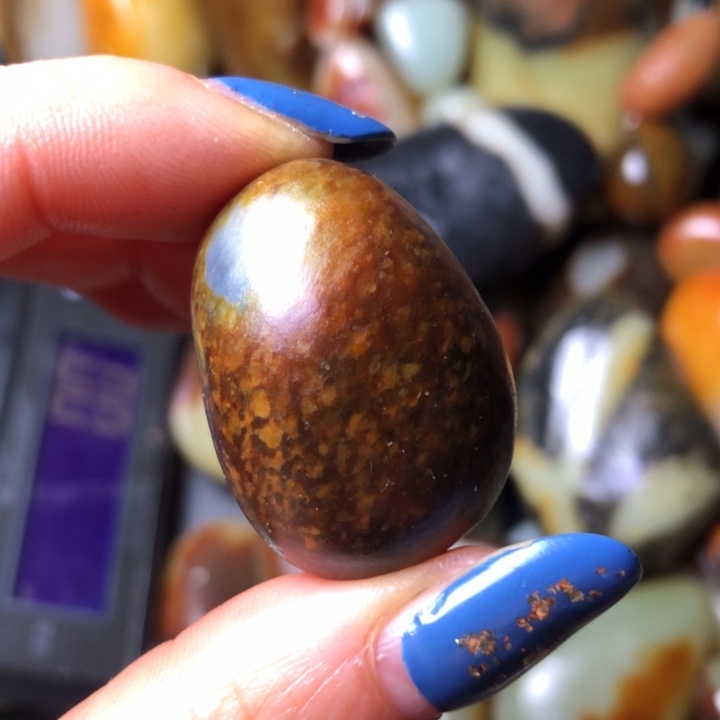 和田玉未镶嵌珠宝奇石