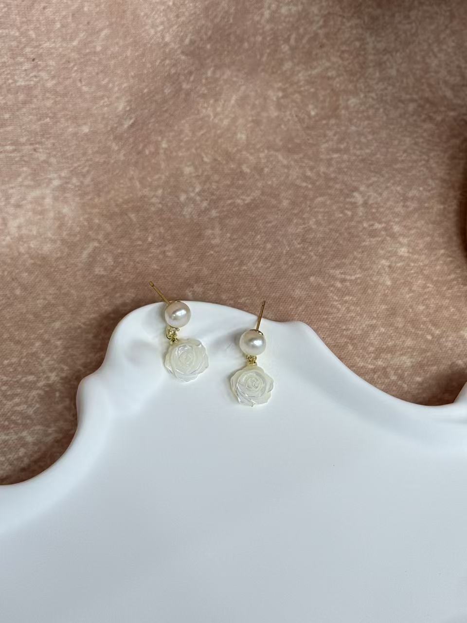 5541 千金风玫瑰轻奢气质耳钉