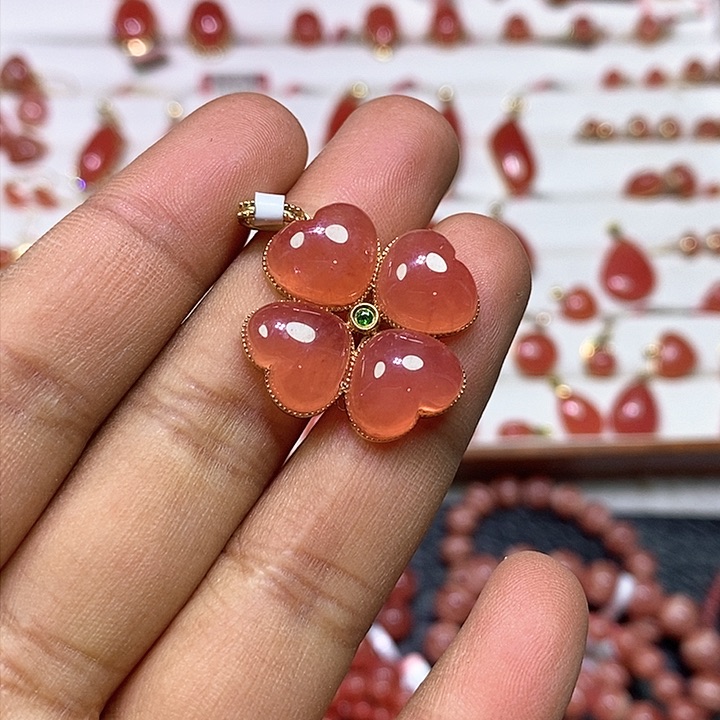 菱锰矿（红纹石）颈饰18K金镶嵌