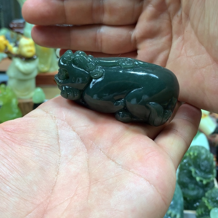王****未镶嵌和田玉（糖玉）珠宝奇石