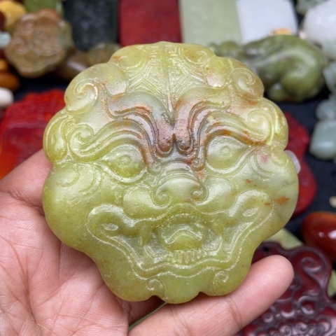蛇纹石玉颈饰未镶嵌98