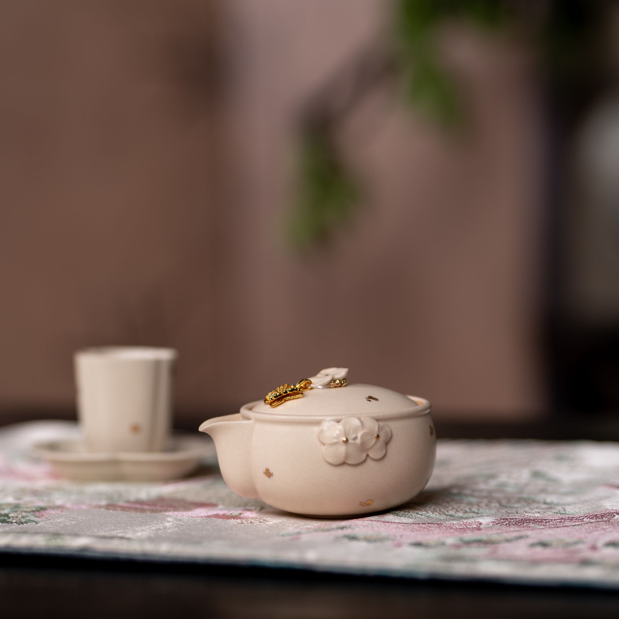 LW0163 了物 素宣釉-望春壶宝瓶 140ML