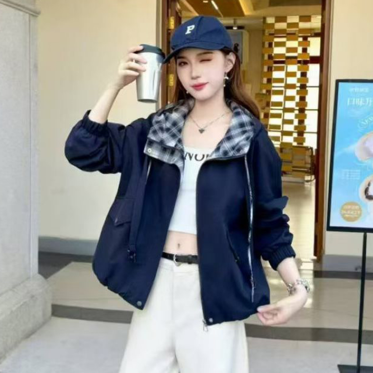 春季时尚短外套宽松女休闲韩版女式立领拉链外套显瘦