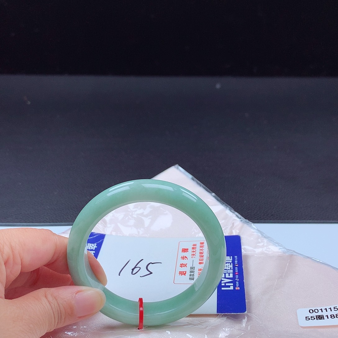 翡翠手镯未镶嵌手镯001115