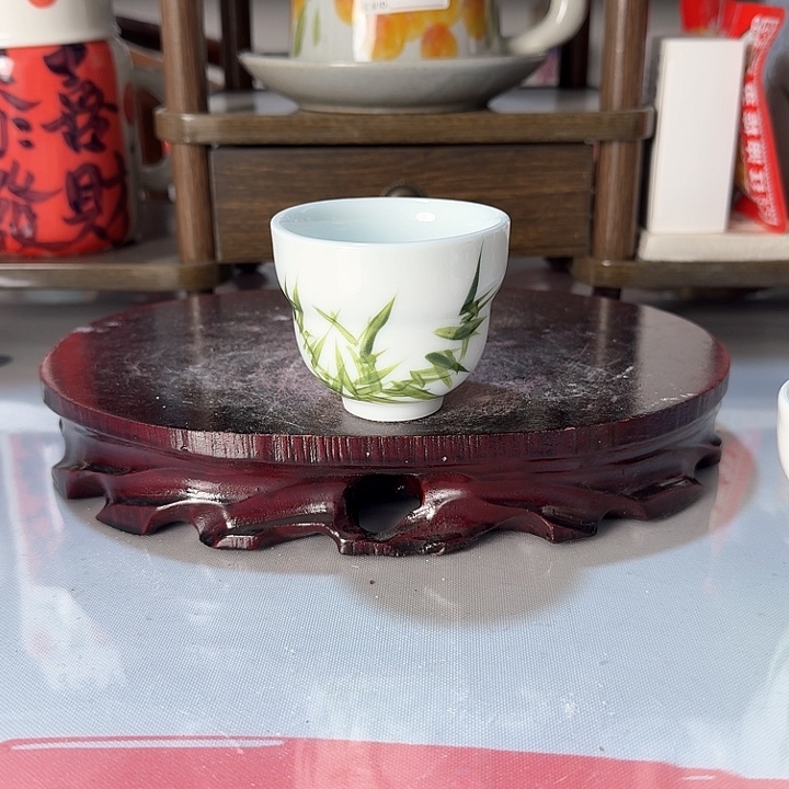 景德镇陶瓷小杯杯