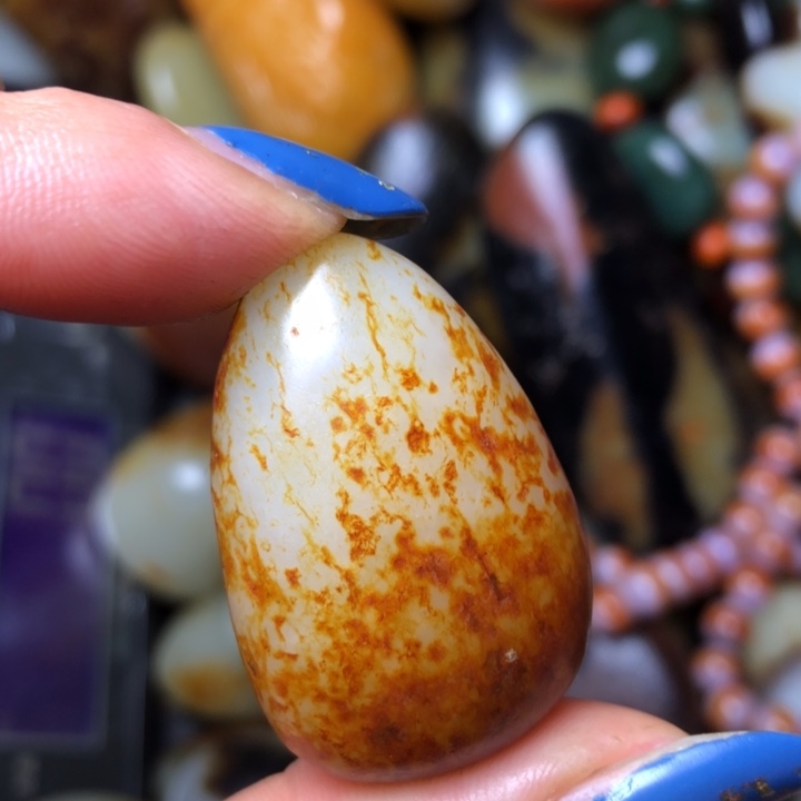 和田玉未镶嵌珠宝奇石