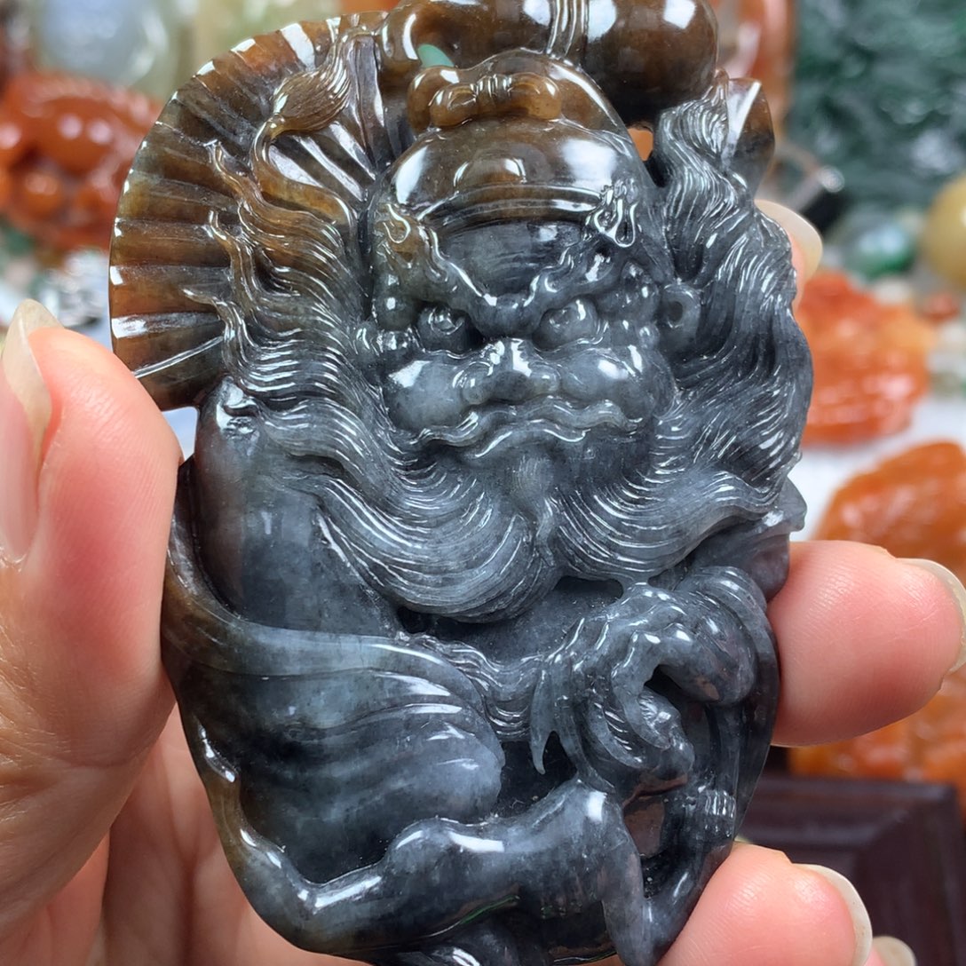 忘***会翡翠未镶嵌颈饰挂件