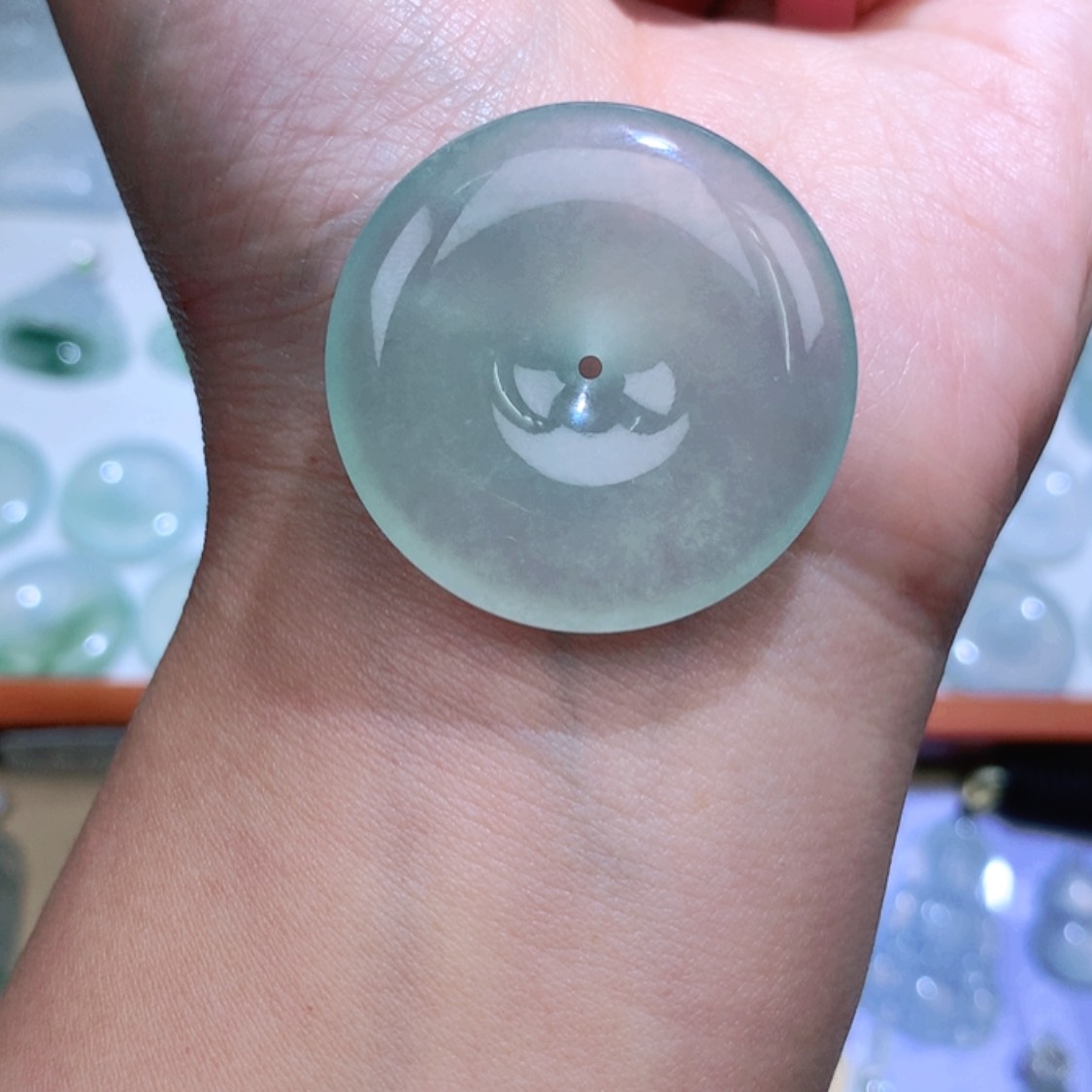 【闪购商品】翡翠颈饰未镶嵌平安扣