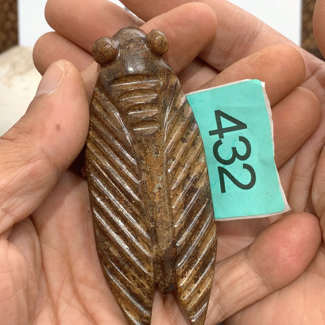 未镶嵌透闪石-蛇纹石玉颈饰