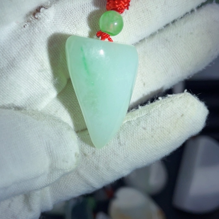 翡翠未镶嵌挂件片料