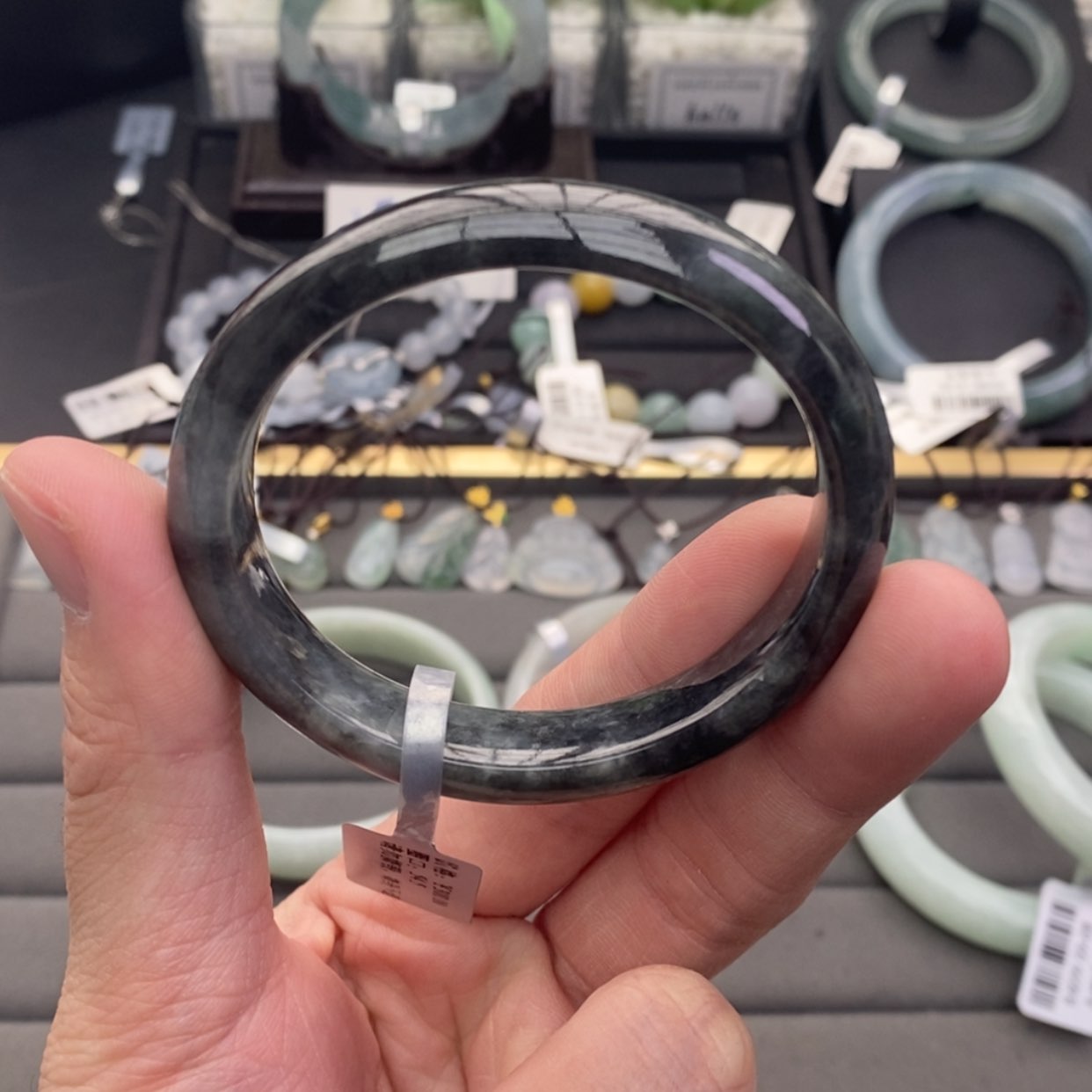 【闪购商品】未镶嵌手镯翡翠正圈52可戴