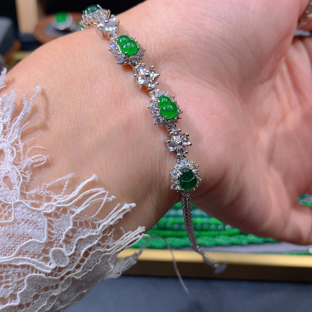 翡翠戒指未镶嵌天然翡翠