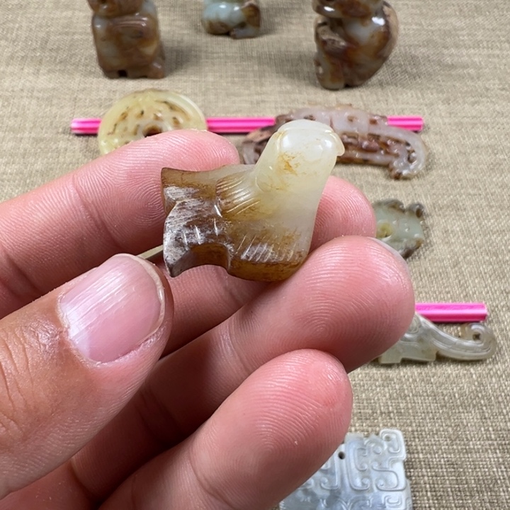 和田玉未镶嵌挂件