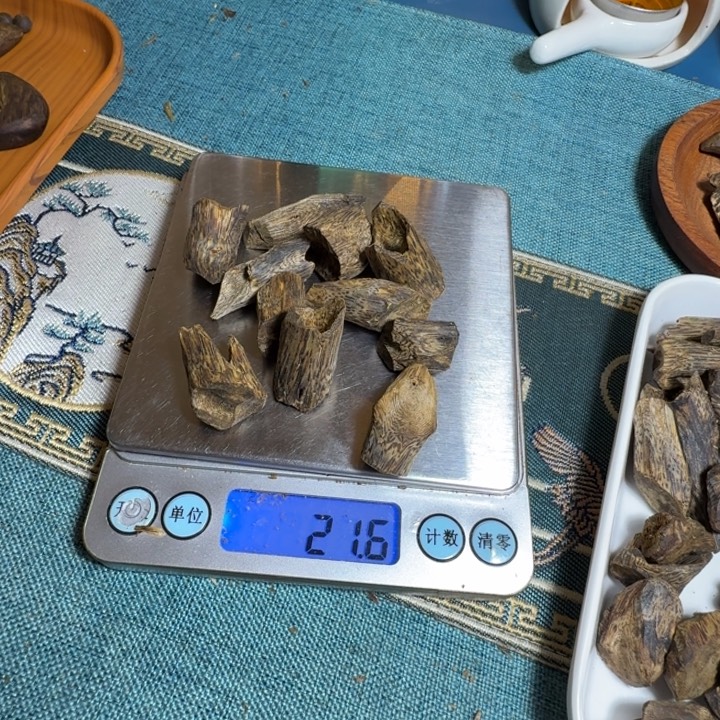 马***恩木木手工艺品绿棋透顶绿树丁21.6克