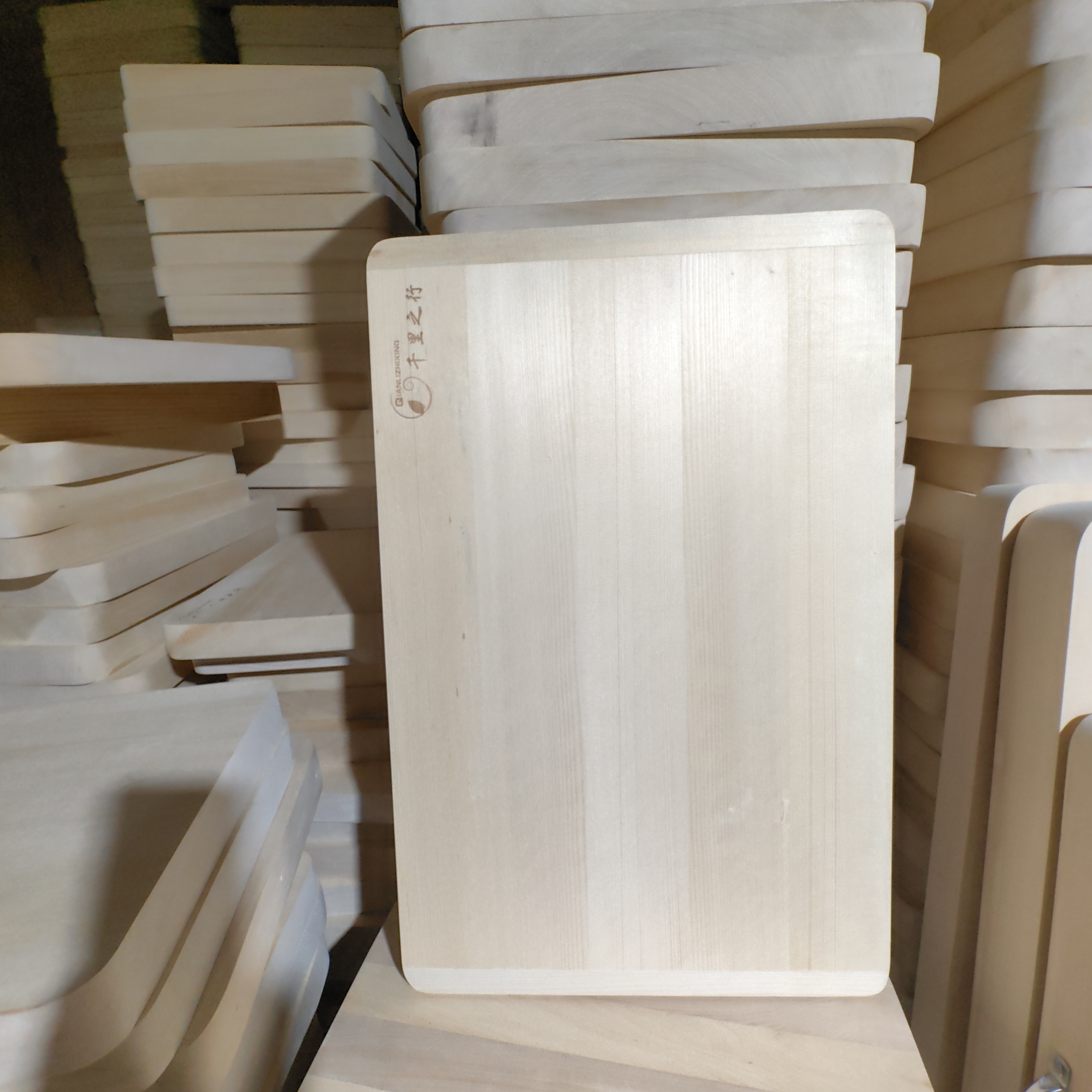 椴木实木家用面板60*40*2㎝