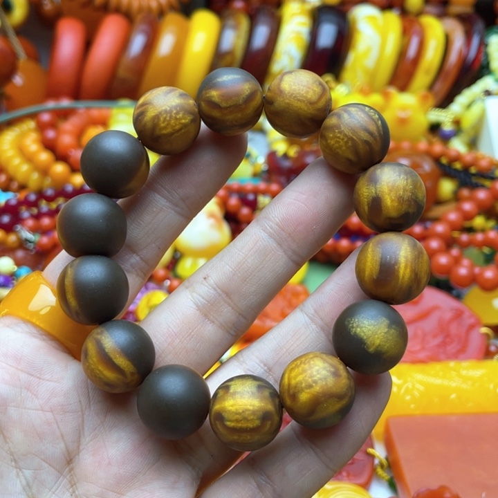 树脂制品76号香的手串