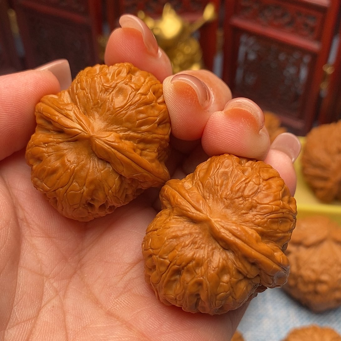 森***生把件文玩核桃39全品元宝