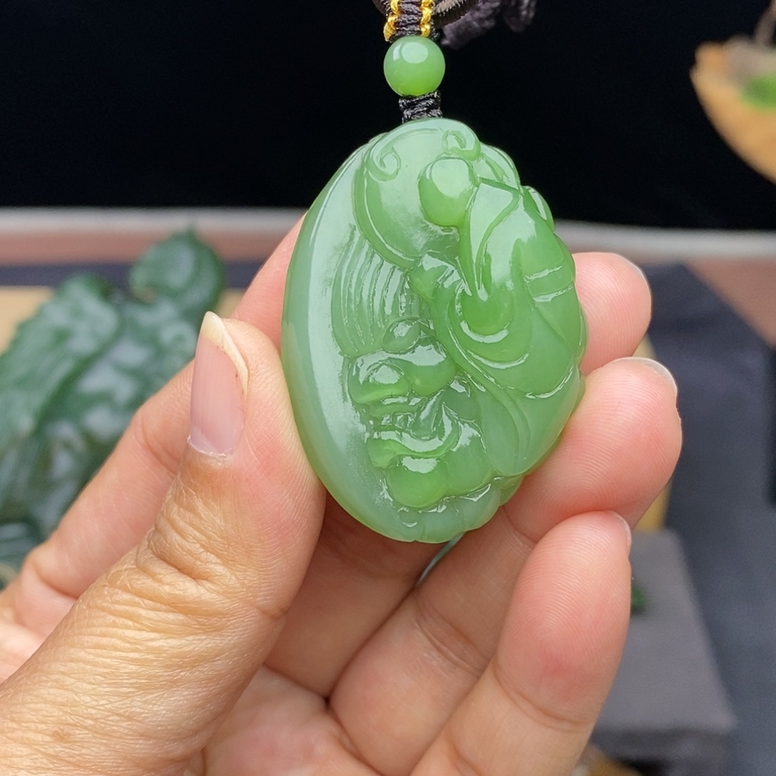 和田玉（碧玉）未镶嵌颈饰