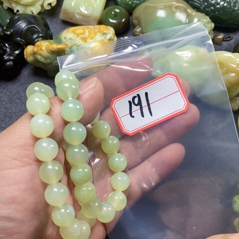 未镶嵌蛇纹石玉手链