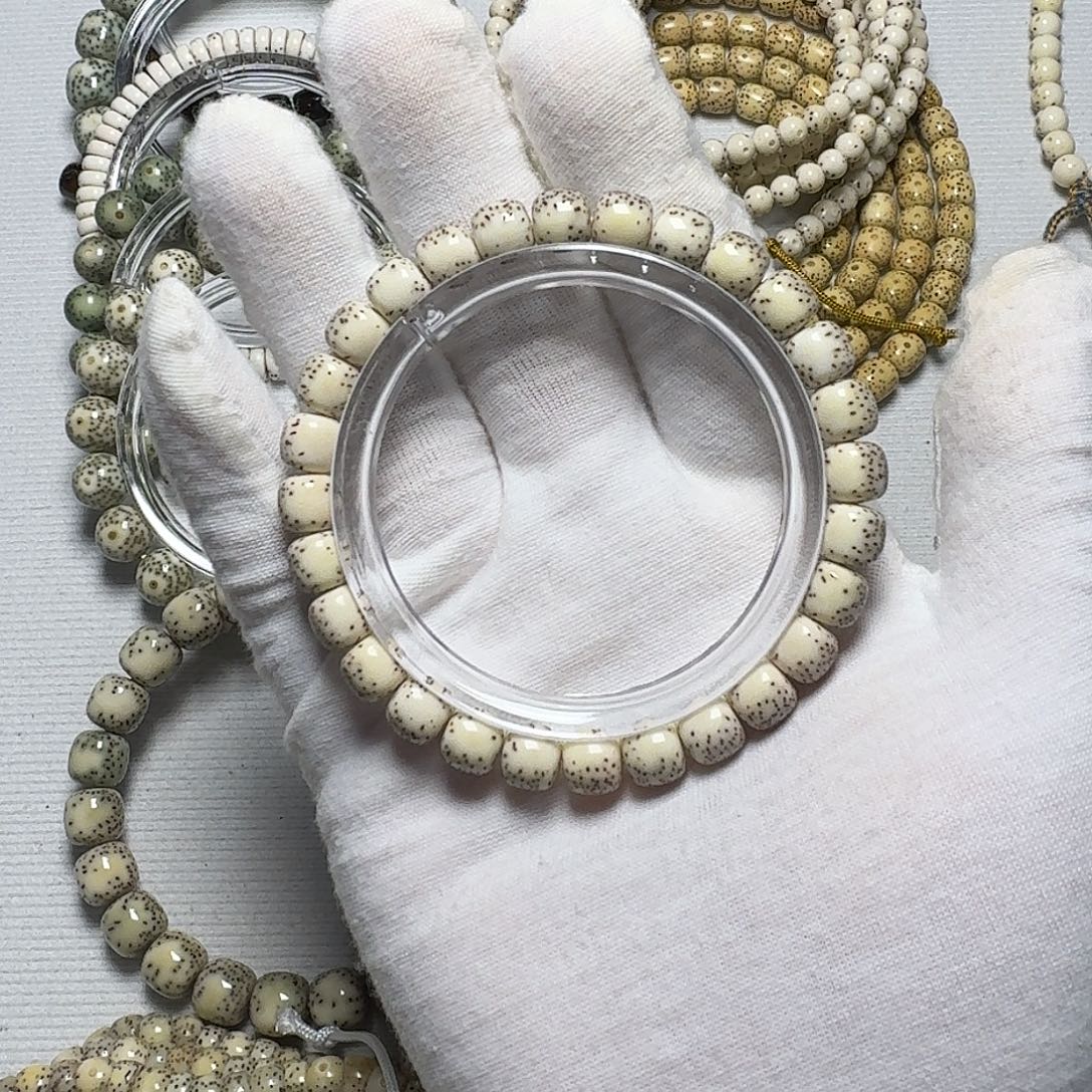 星月菩提手串原生态石玉料8河豚细星手串