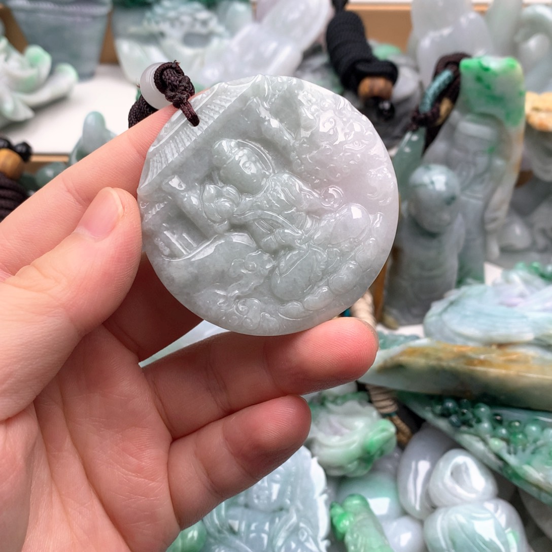 吊坠(不含链)未镶嵌翡翠