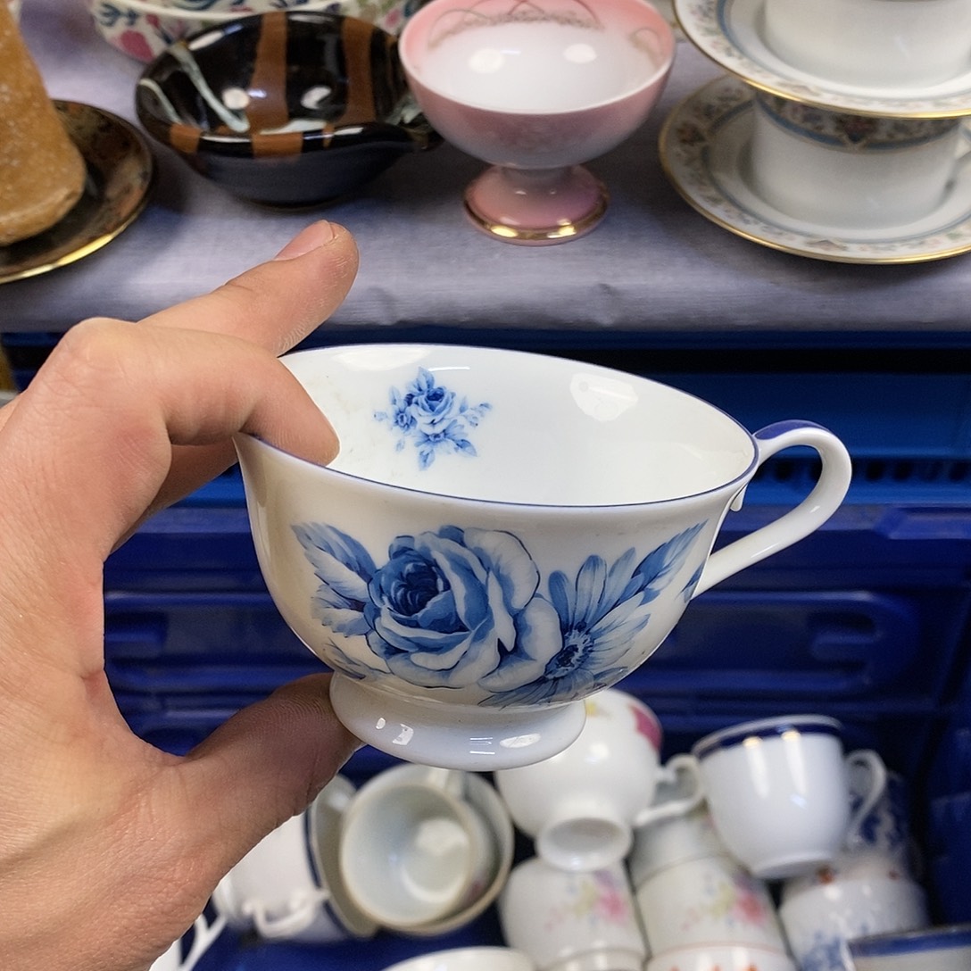 葫***摇茶盏一定可以让他看到这个